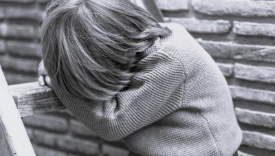 Φρίκη στην Αθήνα: 20χρονος θείος ασελγούσε στα ανίψια του ηλικίας 2 και 4 ετών