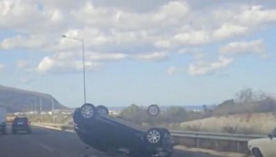 Τροχαίο στο ΒΟΑΚ - Αναποδογύρισε το αυτοκίνητο