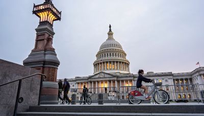 Ένας μήνας shutdown στις ΗΠΑ: Δημόσιοι υπάλληλοι σε κακή οικονομική κατάσταση