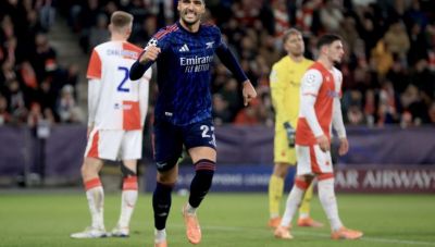 Champions League: «Τρένο» η Άρσεναλ, 3-0 στην Πράγα – Όλα μηδέν στη Νάπολι