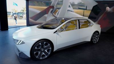 BMW: Υψηλή ζήτηση για τα νέα ηλεκτρικά αυτοκίνητά της
