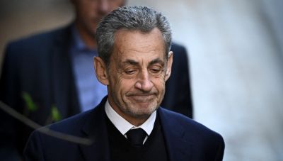 Σαρκοζί: Λαμβάνει χιλιάδες επιστολές συμπαράστασης στη φυλακή