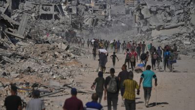 «Η πιο ευτυχισμένη ημέρα της ζωής μας» – Χιλιάδες εκτοπισμένοι Παλαιστίνιοι επιστρέφουν στη βόρεια Γάζα