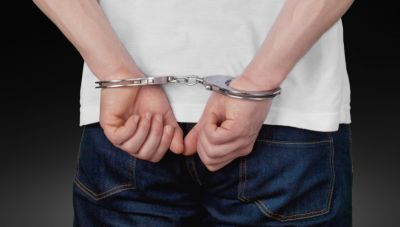 Την Τετάρτη η δίκη του επιχειρηματία που ξυλοκόπησε γυναίκα στη μέση του δρόμου