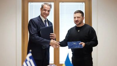 Ο Κυριάκος Μητσοτάκης είχε τηλεφωνική επικοινωνία με τον Βολοντίμιρ Ζελένσκι