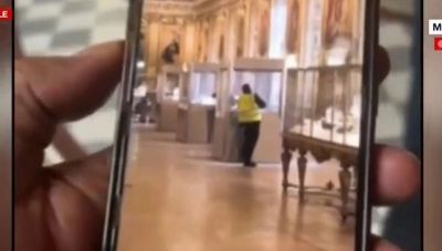 Βίντεο από τη στιγμή της διάρρηξης στο Λούβρο - Δείτε πώς έγινε η κινηματογραφική ληστεία