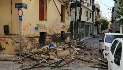 “Ωρολογιακή βόμβα” τα ετοιμόρροπα στο Ηράκλειο – Τα μπαλκόνια που πέφτουν και οι κίνδυνοι για τους πολίτες