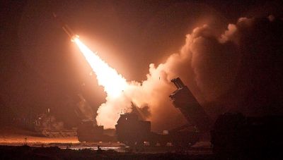 Το Κρεμλίνο προειδοποιεί για επικίνδυνη κλιμάκωση αν οι ΗΠΑ στείλουν πυραύλους Τόμαχοκ στην Ουκρανία