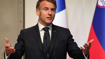 Ο Μακρόν ζητά επιτάχυνση της υλοποίησης των μέτρων ασφαλείας για το Λούβρο