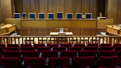 Ξεκίνησε η δίκη 43χρονου ηθοποιού για βιασμό και απόπειρα βιασμού - Τι κατέθεσε μητέρα θύματος