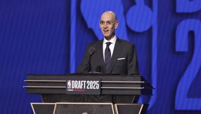 Άνταμ Σίλβερ για το σκάνδαλο στο NBA: «Είμαι βαθιά αναστατωμένος, συνεργάζόμαστε με την κυβέρνηση»