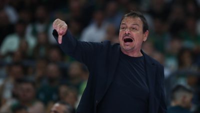 Αταμάν μετά την ήττα από τη Μπαρτσελόνα: Με τέτοιο μπάσκετ δεν θα φτάσουμε ούτε στα playoffs