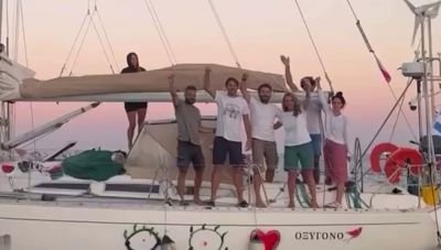 Επιστρέφουν σήμερα από το Ισραήλ οι 27 Έλληνες ακτιβιστές του στολίσκου για τη Γάζα