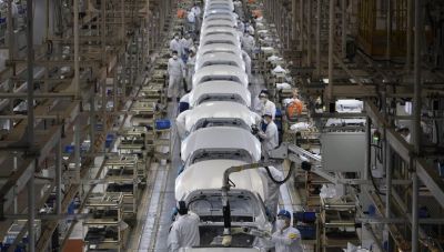 Φρένο στη γερμανική βιομηχανική παραγωγή – Βουτιά 18,5% στην αυτοκινητοβιομηχανία