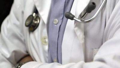 Ποινική δίωξη στον διευθυντή της καρδιοχειρουργικής του Ιπποκράτειου για τα φακελάκια χιλιάδων ευρώ