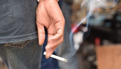 Ισπανία: Σχεδιάζει απαγόρευση καπνίσματος σε εξωτερικούς χώρους