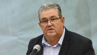 Κουτσούμπας από σχολείο της Θεσσαλονίκης: «Ξέρετε να παλεύετε συλλογικά»