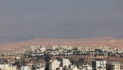 Το Ισραήλ κλείνει το πέρασμα της Δυτικής Όχθης με την Ιορδανία μετά την επίθεση