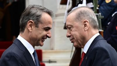 «Τουρκική υπαναχώρηση» ο λόγος της αναβολής της συνάντησης Μητσοτάκη με Ερντογάν – Αντιδράσεις από την αντιπολίτευση