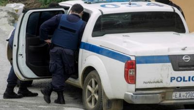Μεσαρά: Η ΕΛΑΣ αναζητά τους δράστες του μαχαιρώματος των δυο αδελφών στα Καπαριανά