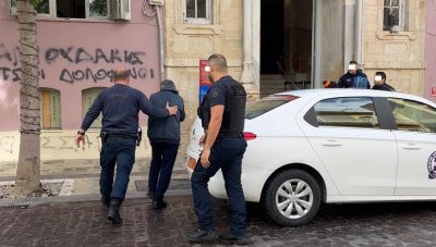 Μαχαίρωμα στη Μεσαρά: Πατέρας και γιος παραδόθηκαν στις Αρχές