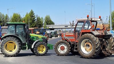 Παρέμβαση της Περιφέρειας Κρήτης την ώρα που στήνονται τα μπλόκα των κτηνοτρόφων σε Ηράκλειο και Ρέθυμνο