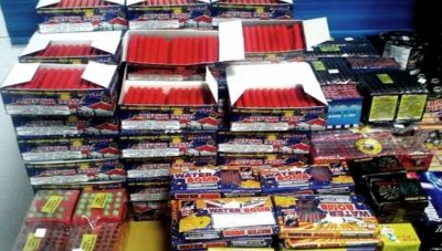 Κατασχέθηκαν πάνω από 170.000 βεγγαλικά και κροτίδες – 100 συλλήψεις σε όλη τη χώρα