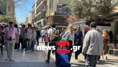 Ηράκλειο: Μεγάλο Σάββατο και το κέντρο της πόλης σφύζει από κόσμο! (Φωτο)
