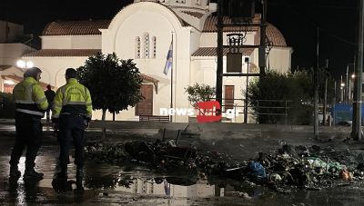 Πεδίο μάχης και πάλι ο κόμβος του Κατσαμπά-Αντί για Ιούδα έκαψαν πάλι φανάρι, κάδους και πλαστικά πάνω στο δρόμο