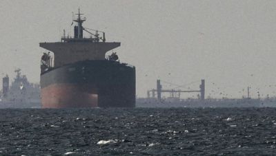 Σε ισχύ ο αμερικανικός αποκλεισμός στα Στενά του Ορμούζ - Για «αναχαίτιση, εκτροπή και κατάληψη» σε όποιο πλοίο περάσει προειδοποίησαν οι ΗΠΑ