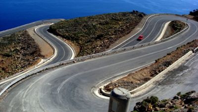 Χανιά: Ανετράπη λεωφορείο στον δρόμο για Ανώπολη