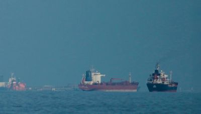 Το Ιράν ανοίγει τα Στενά του Ορμούζ για τα εμπορικά πλοία για όσο διαρκεί η εκεχειρία στον Λίβανο