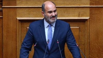 Δημήτρης Μαρκόπουλος: «Ανυπόστατες οι φήμες περί μη ύπαρξης πανεπιστημιακού πτυχίου»