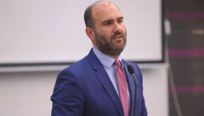 Δημήτρης Μαρκόπουλος: Δεν θα περιφέρω τα πτυχία μου για να ικανοποιηθεί ο βούρκος