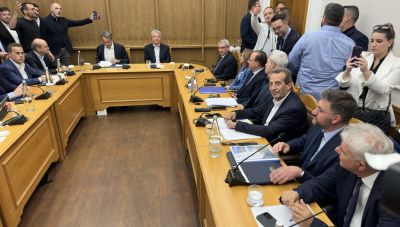 Λειψυδρία: Στο επίκεντρο η ενιαία διαχείριση υδάτων στην Κρήτη – Καθοριστικός ο «ρόλος» του Ο.Α.Κ. στη σύσκεψη υπό τον Πρωθυπουργό