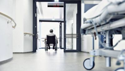 Υπουργείο Υγείας: Προχωρά σε 850 μόνιμες προσλήψεις γιατρών σε όλη τη χώρα