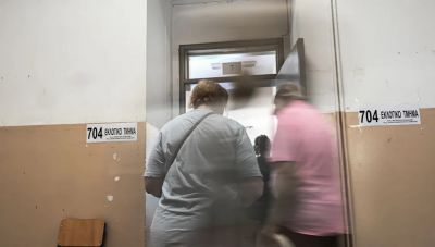 Η αποχή τούς δυναμώνει, η συμμετοχή τούς ανατρέπει