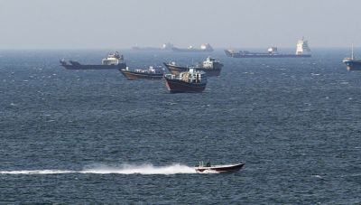 Κλιμάκωση στα Στενά του Ορμούζ: Νέες νάρκες αναπτύσσει το Ιράν με τον Τραμπ να ζητά «καταστροφή χωρίς δισταγμό»