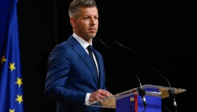 Στις Βρυξέλλες την Τετάρτη ο Μάγιαρ για συνομιλίες με την πρόεδρο της Κομισιόν