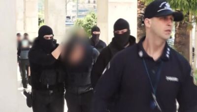 Άγιος Δημήτριος: «Από την κοπέλα ξεκίνησε το κακό» λέει ο παππούς του δράστη – Τι θα ισχυριστεί ο 20χρονος