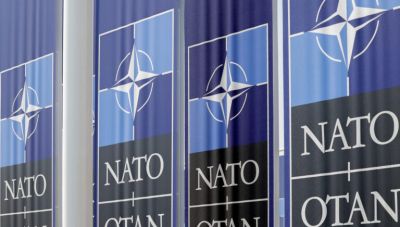 Το ΝΑΤΟ εξετάζει να «αραιώσει» τις συνόδους κορυφής εν μέσω αυξανόμενων εντάσεων με τις ΗΠΑ
