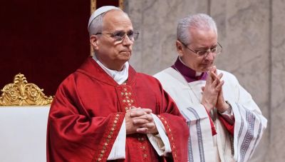 Πάπας Λέων: «Κάποιοι νομίζουν ότι έλαβαν απεριόριστη εξουσία»