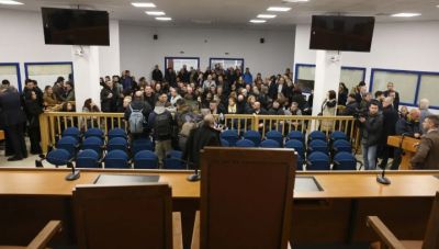 Δικηγόροι για δίκη Τεμπών: Αντιδεοντολογικές συμπεριφορές από συγκεκριμένη δικηγόρο