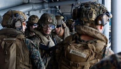 Πώς διασώθηκε ο Αμερικανός πιλότος που αγνοούνταν στο Ιράν - Η παραπλάνηση της Τεχεράνης και η μυστική βάση