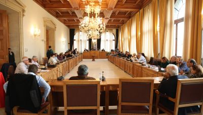 Με απουσίες η συνεδρίαση του Δημοτικού Συμβουλίου Ηρακλείου – Εκτός λόγω ασθένειας ο Αλ. Καλοκαιρινός