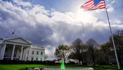 Ο Λευκός Οίκος διαψεύδει ότι εξετάζει το ενδεχόμενο χρήσης πυρηνικών όπλων κατά του Ιράν