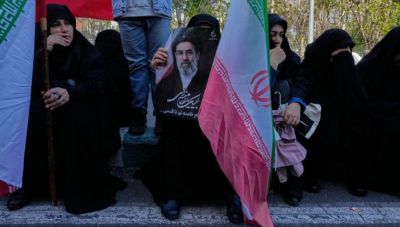 Ιράν: Ανθρώπινες αλυσίδες για την προστασία υποδομών καθώς πλησιάζει το τελεσίγραφο Τραμπ