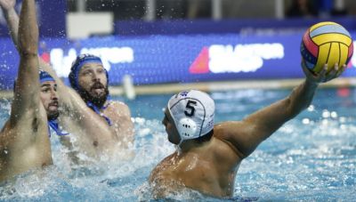 Επέστρεψε από το -7 και κέρδισε 16-15 την Σερβία στην Αλεξανδρούπολη η Εθνική πόλο ανδρών