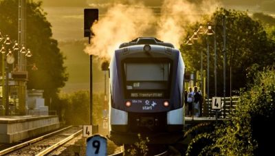 Γερμανία: Γυναίκα δάγκωσε εργαζόμενο σε σιδηροδρομικό σταθμό - Ήθελε να μπει σε τρένο