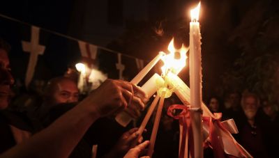 Το Άγιο Φως της Ανάστασης: Το καινούργιο-αρχαίο φως της Κάθαρσης